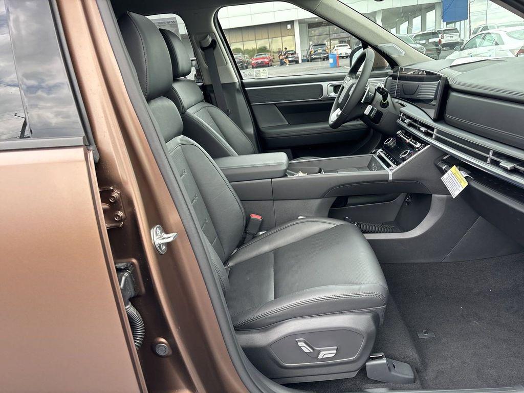 2024 Hyundai Santa Fe Limited photo 3