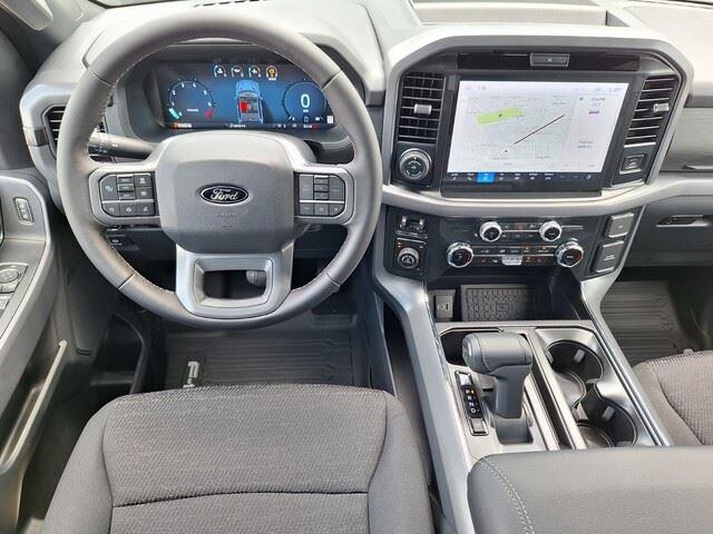 2025 Ford F-150 XLT photo 19