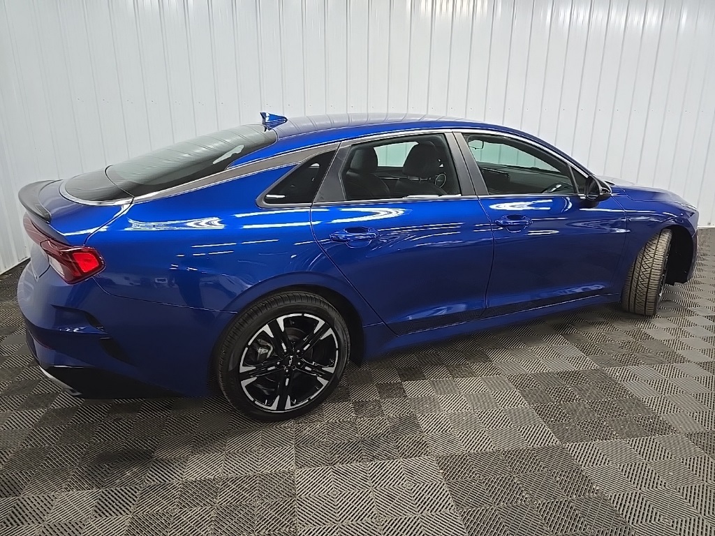 2023 Kia K5 GT-Line photo 3