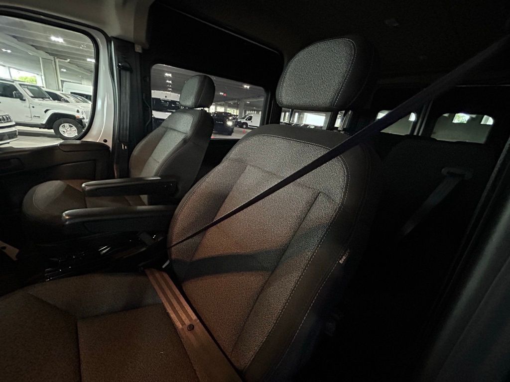 2023 Ram ProMaster 2500 Window Van photo 28