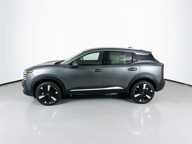 2025 Nissan Kicks SR photo 5