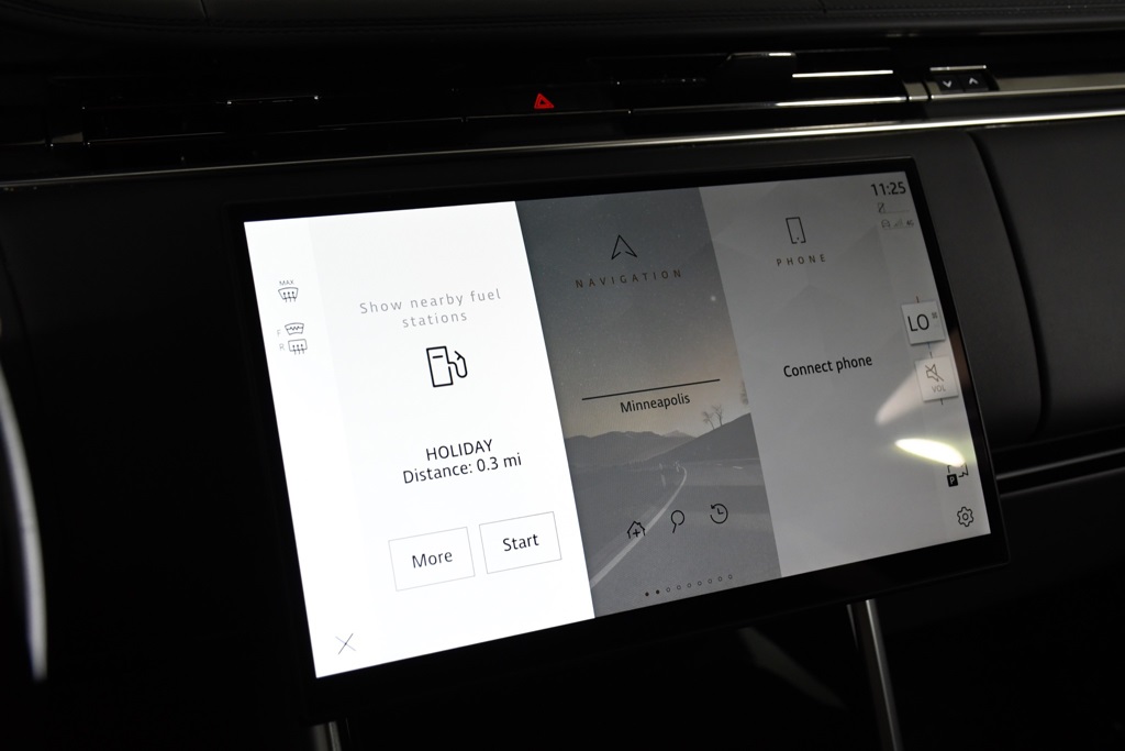 2025 Land Rover Range Rover SE photo 26