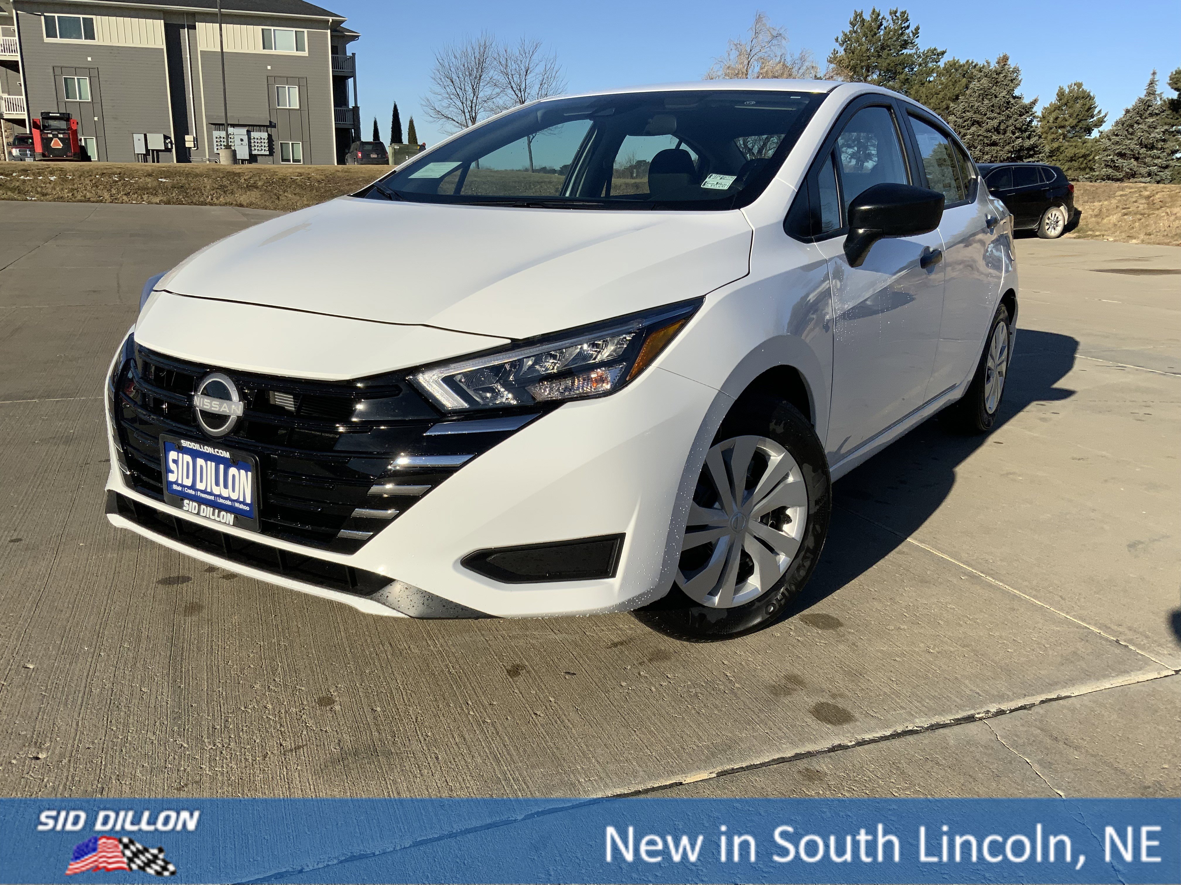 2025 Nissan Versa Sedan S's photo