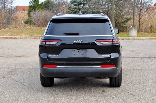 2023 Jeep Grand Cherokee Limited photo 4