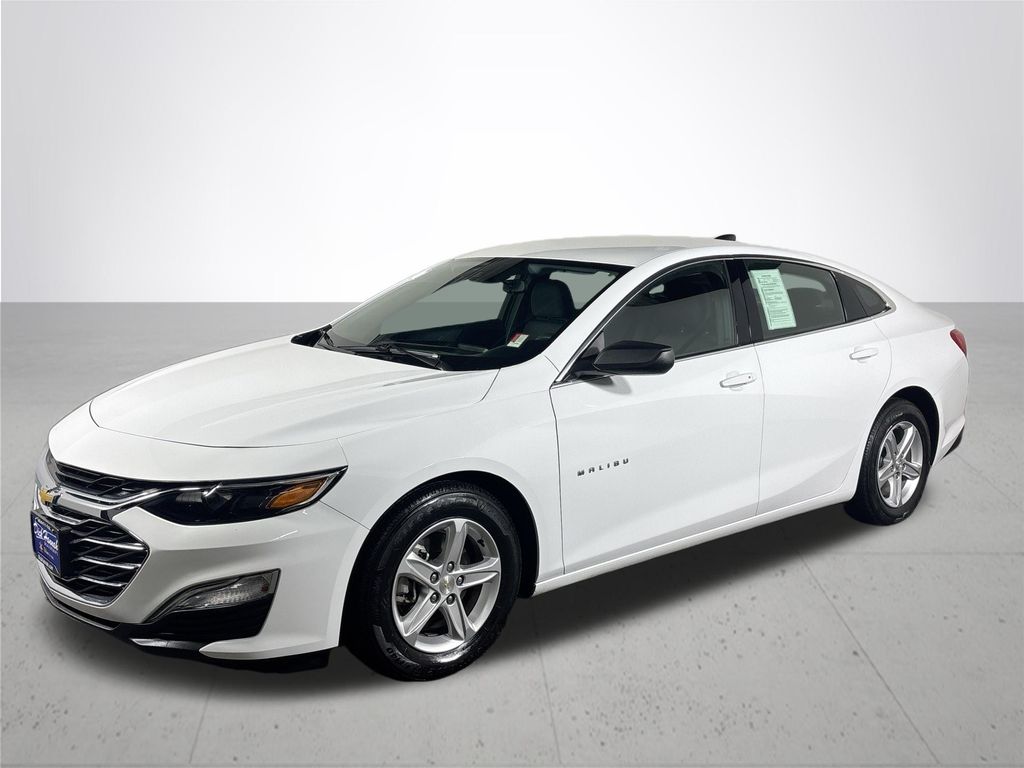 2023 Chevrolet Malibu LS photo 2