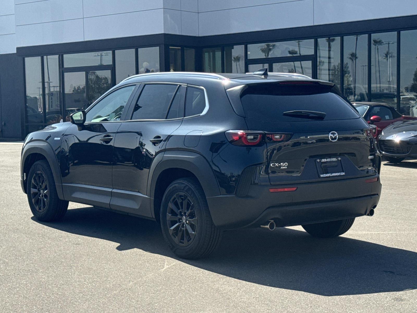 2025 Mazda CX-50 Preferred photo 3