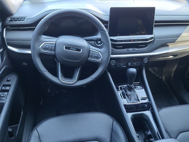 2024 Jeep Compass Limited photo 8