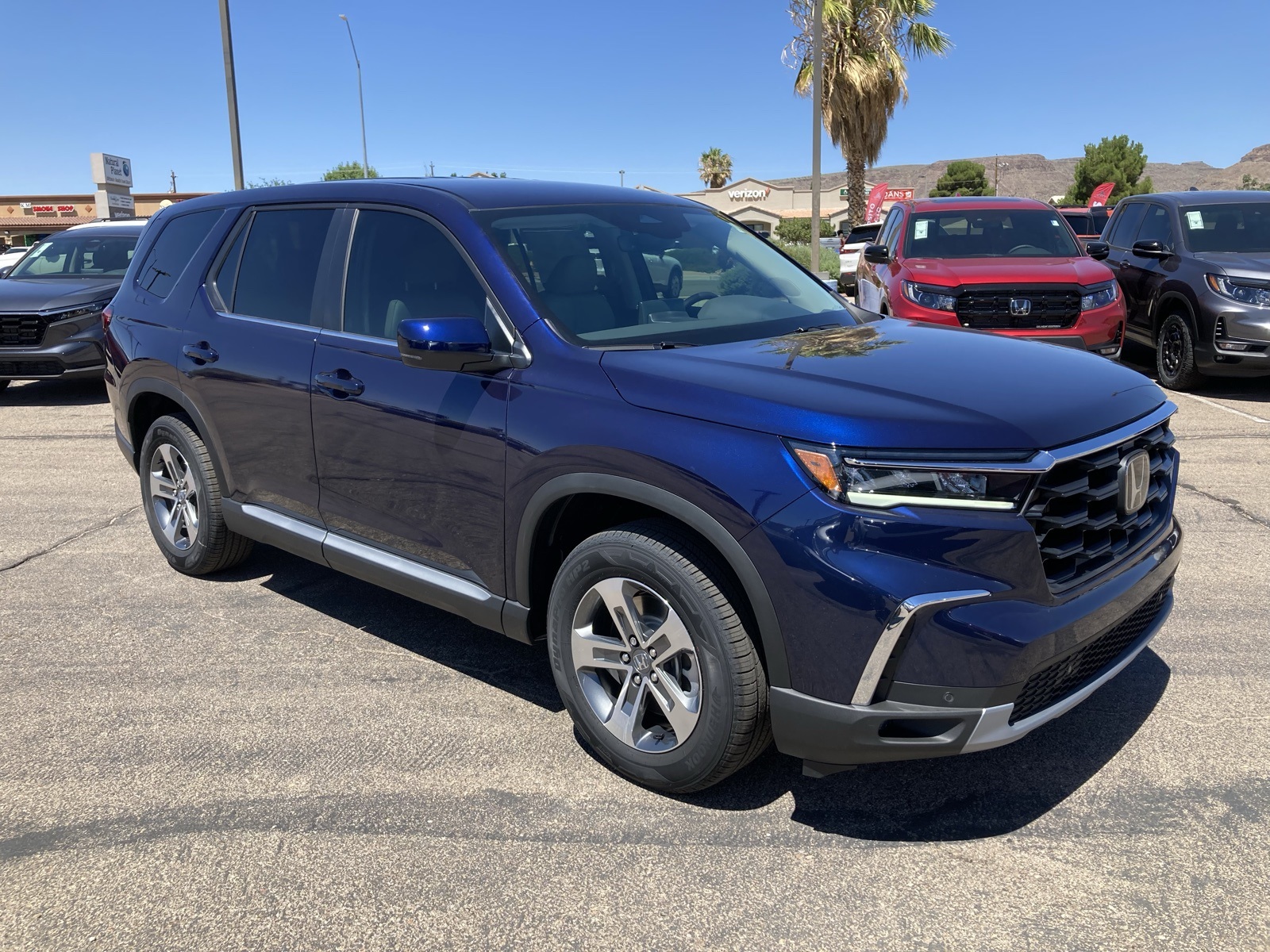 2025 Honda Pilot EX-L photo 3