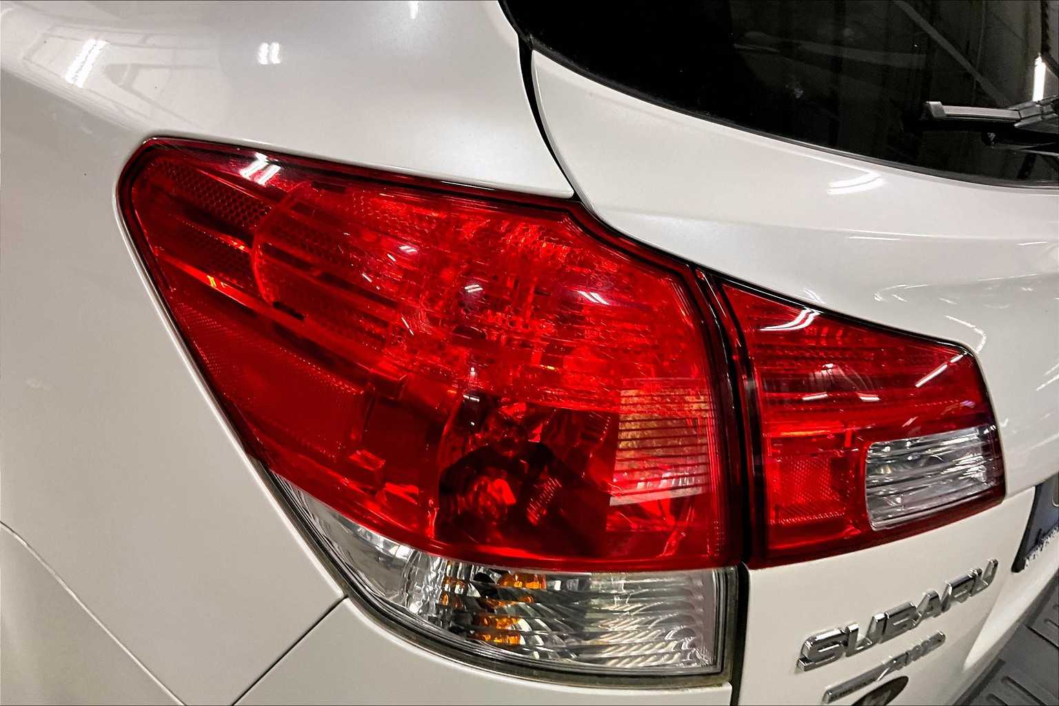 2012 Subaru Outback 2.5i Limited photo 26