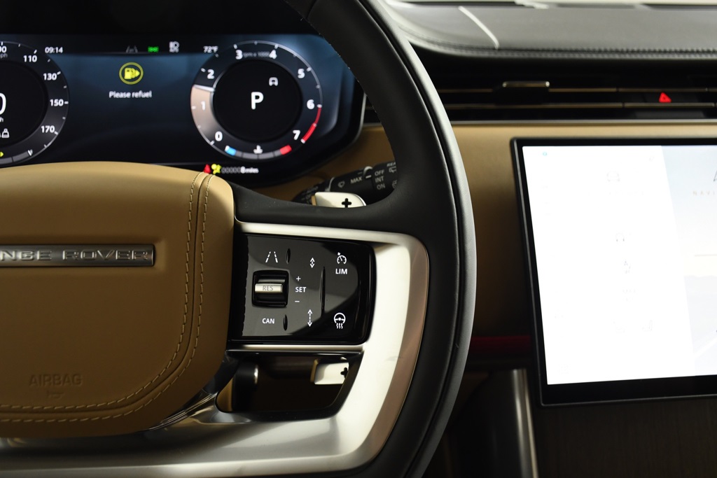 2025 Land Rover Range Rover SE photo 29