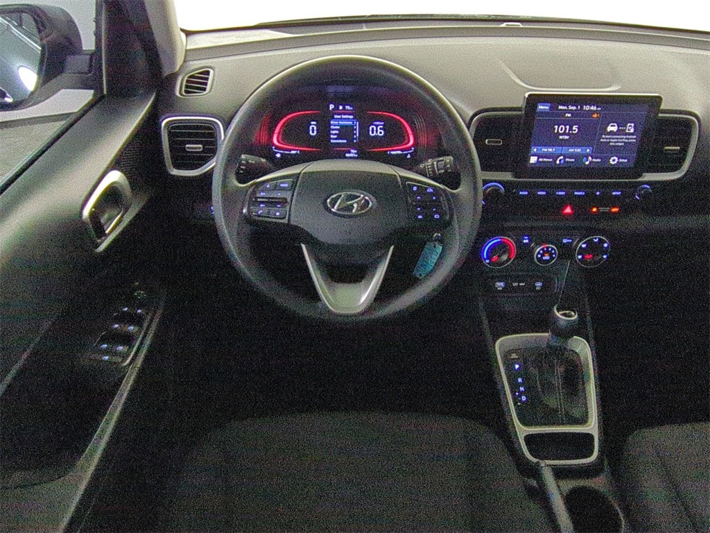 2024 Hyundai Venue SE photo 13