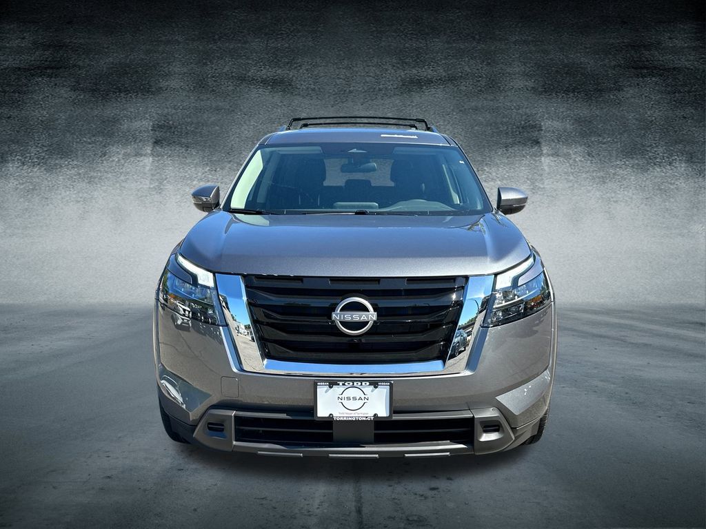 2025 Nissan Pathfinder SV photo 6