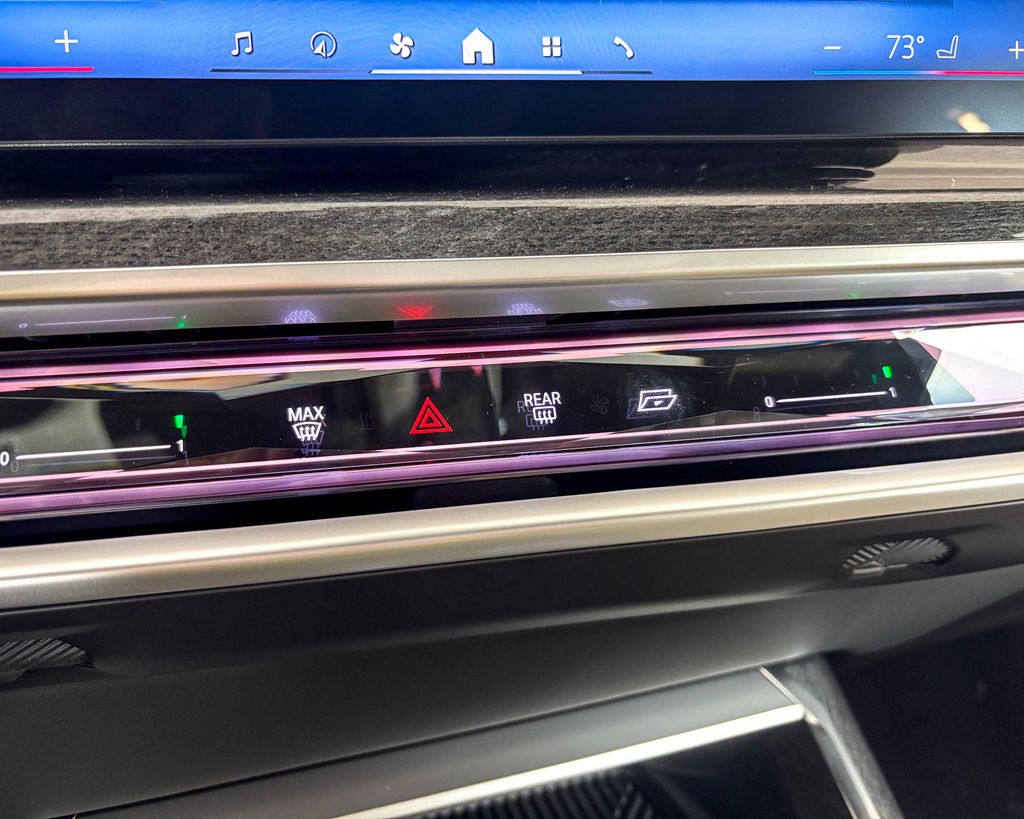 2025 Bmw 750e 750e xDrive photo 39