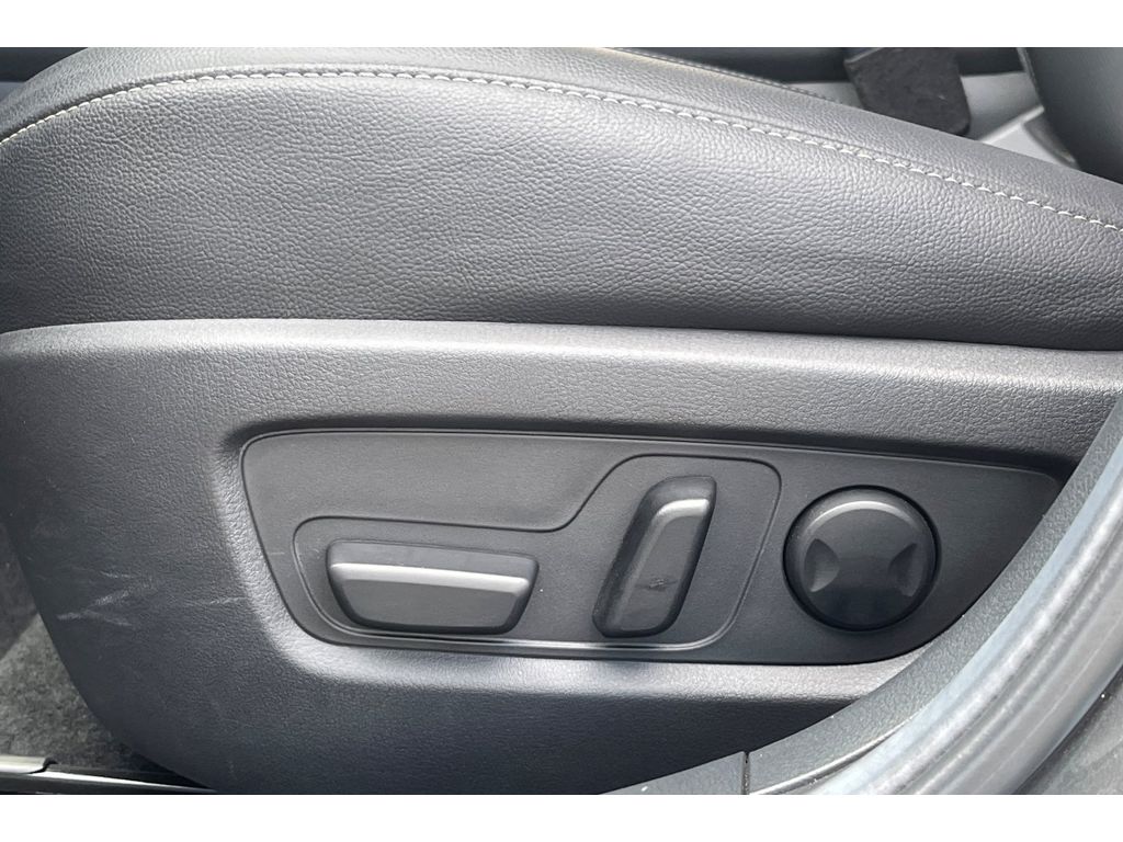 2024 Mazda CX-50 2.5 S Preferred photo 12