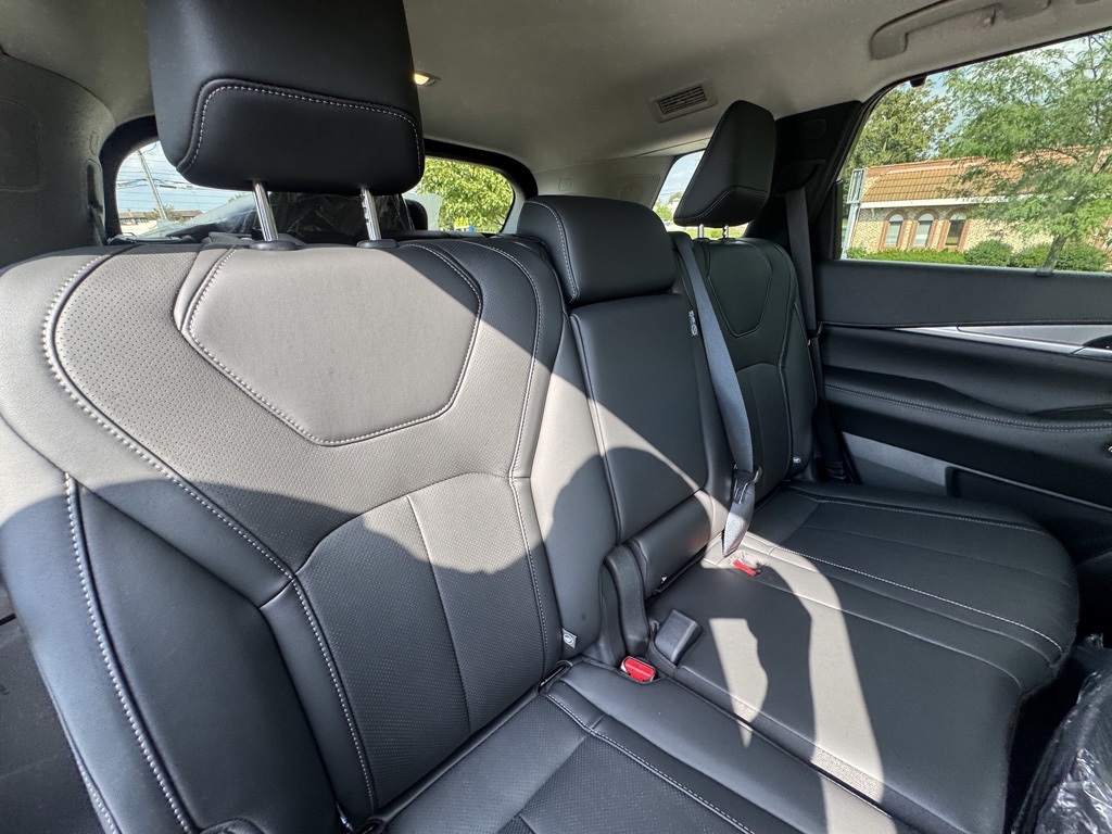 2026 Infiniti QX60 Luxe AWD photo 24