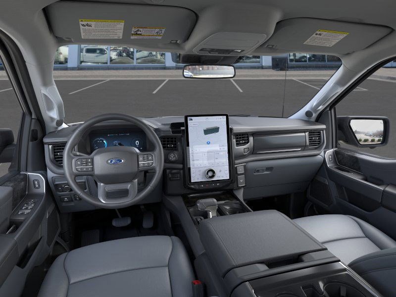 2025 Ford F-150 Lightning photo 9
