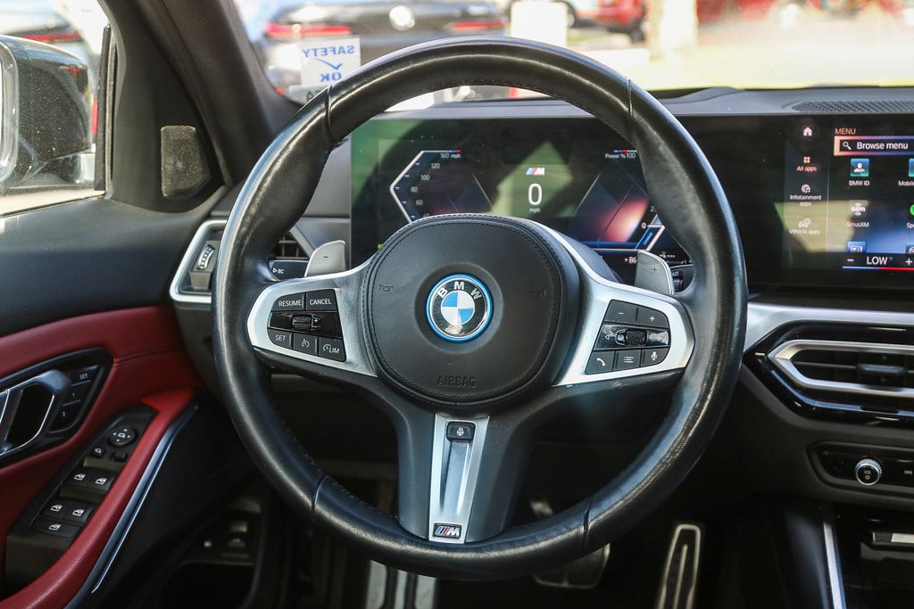 2023 Bmw 330e photo 13