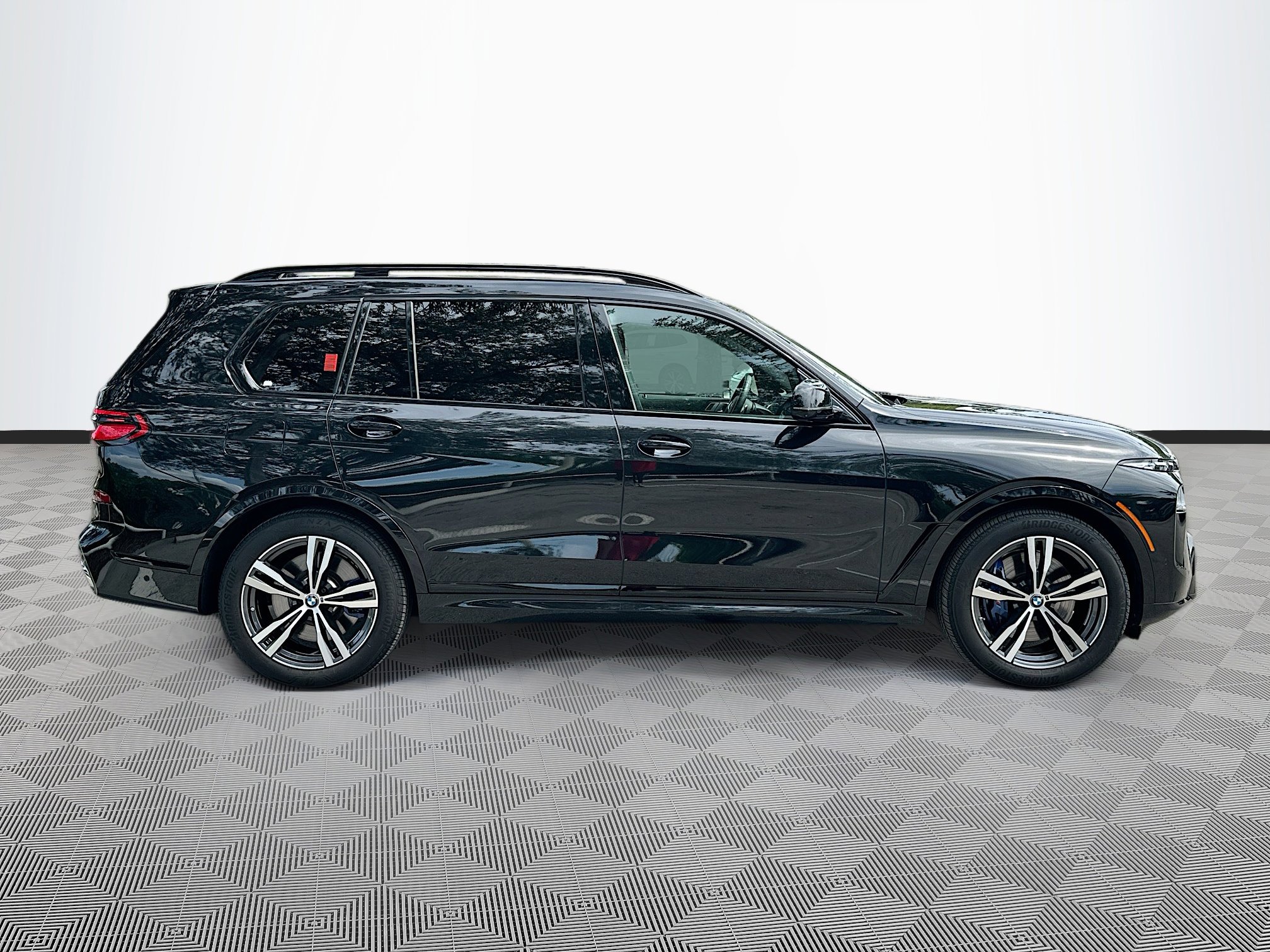 2025 Bmw X7 M60i photo 8