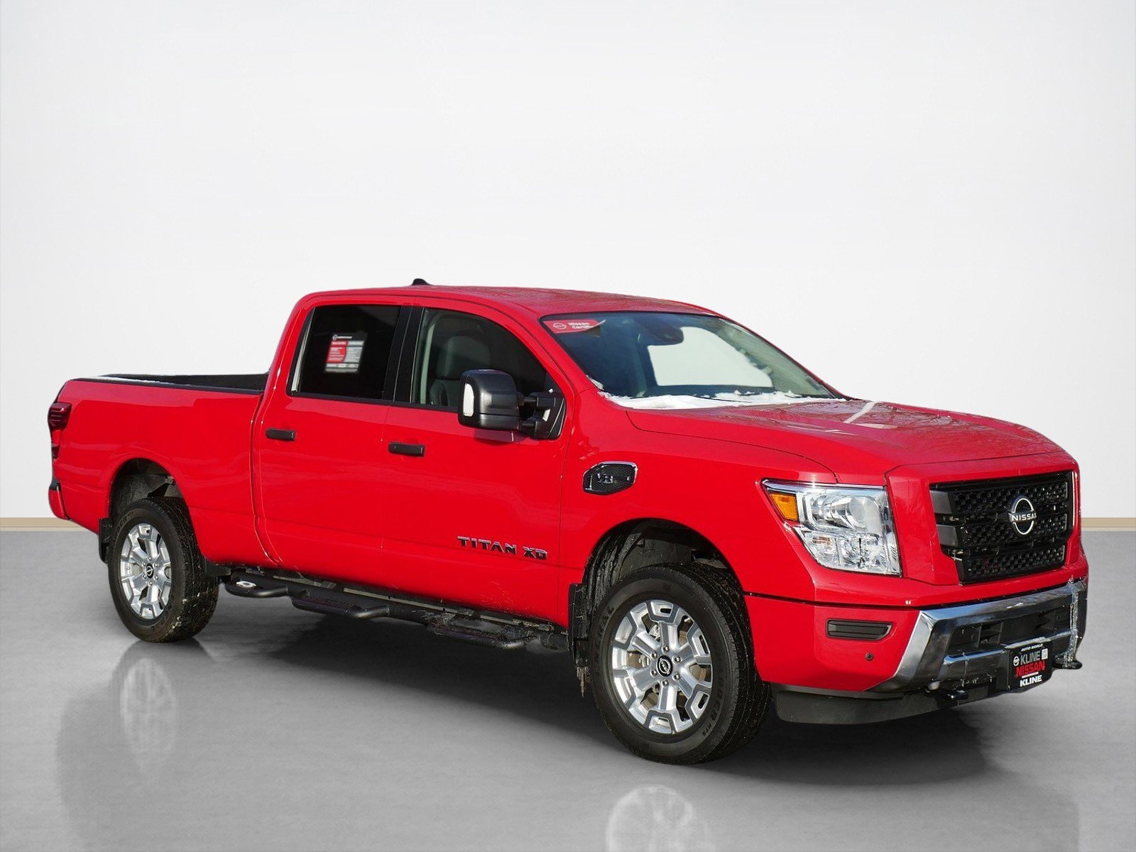 2024 Nissan Titan XD SV's photo