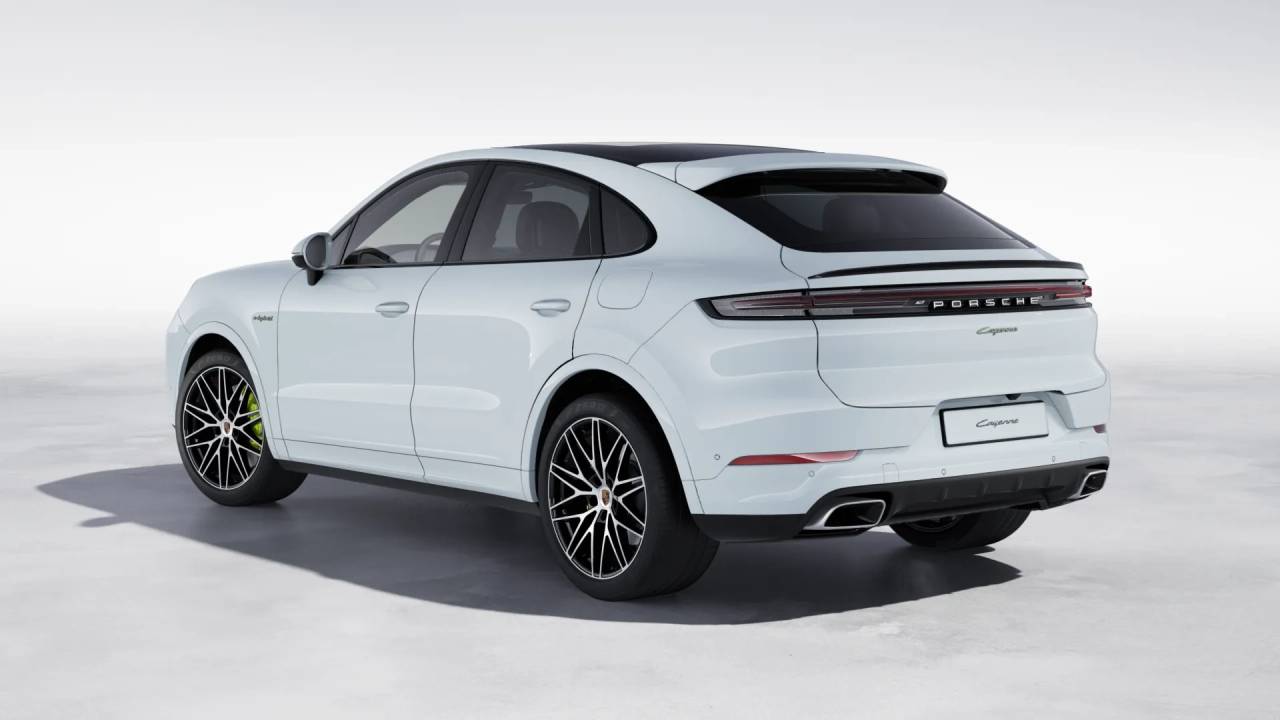 2026 Porsche Cayenne E-Hybrid Coupe photo 3