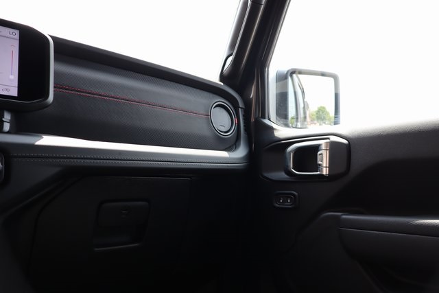 2025 Jeep Wrangler Rubicon photo 37