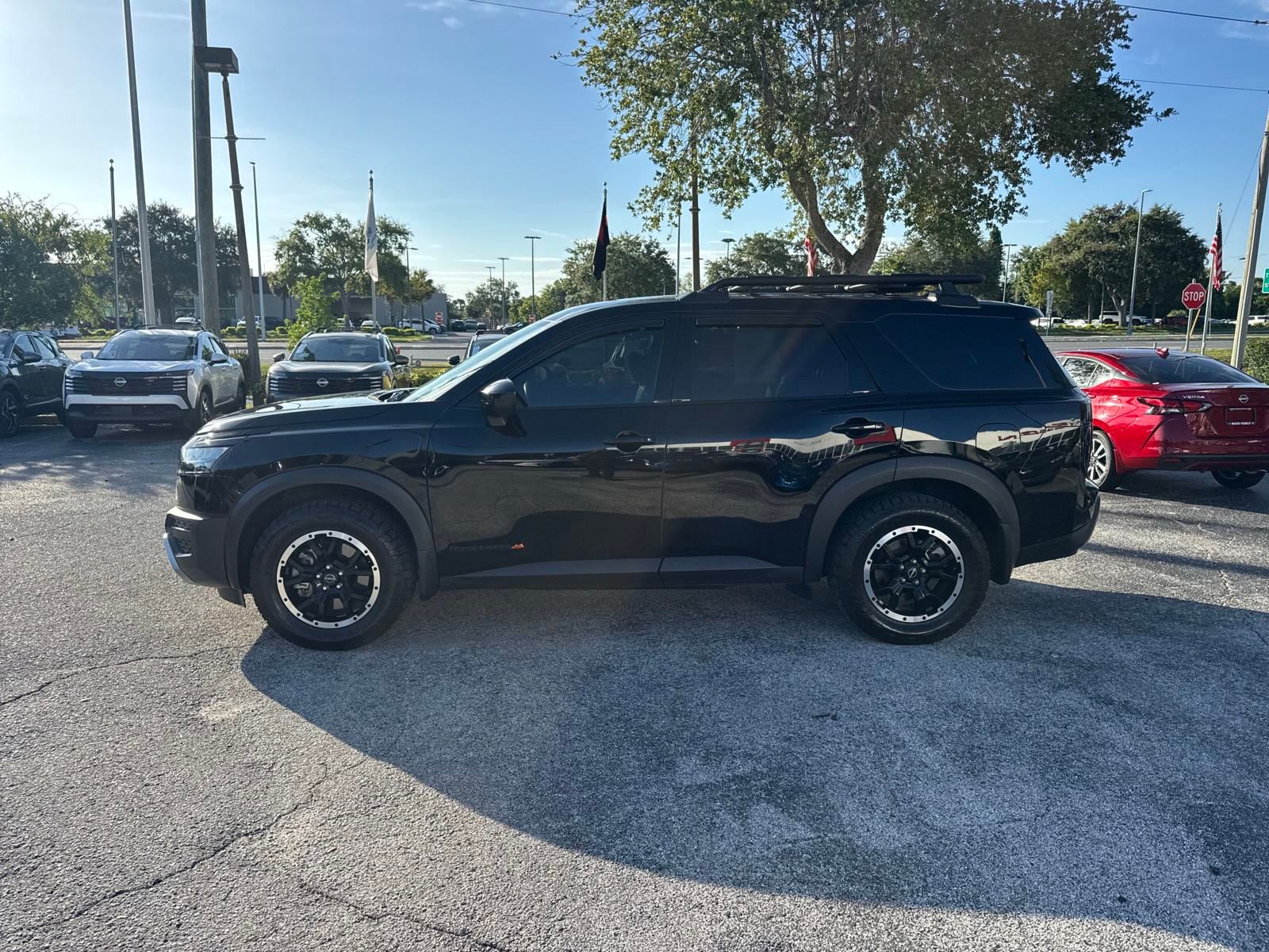 2024 Nissan Pathfinder Rock Creek photo 3