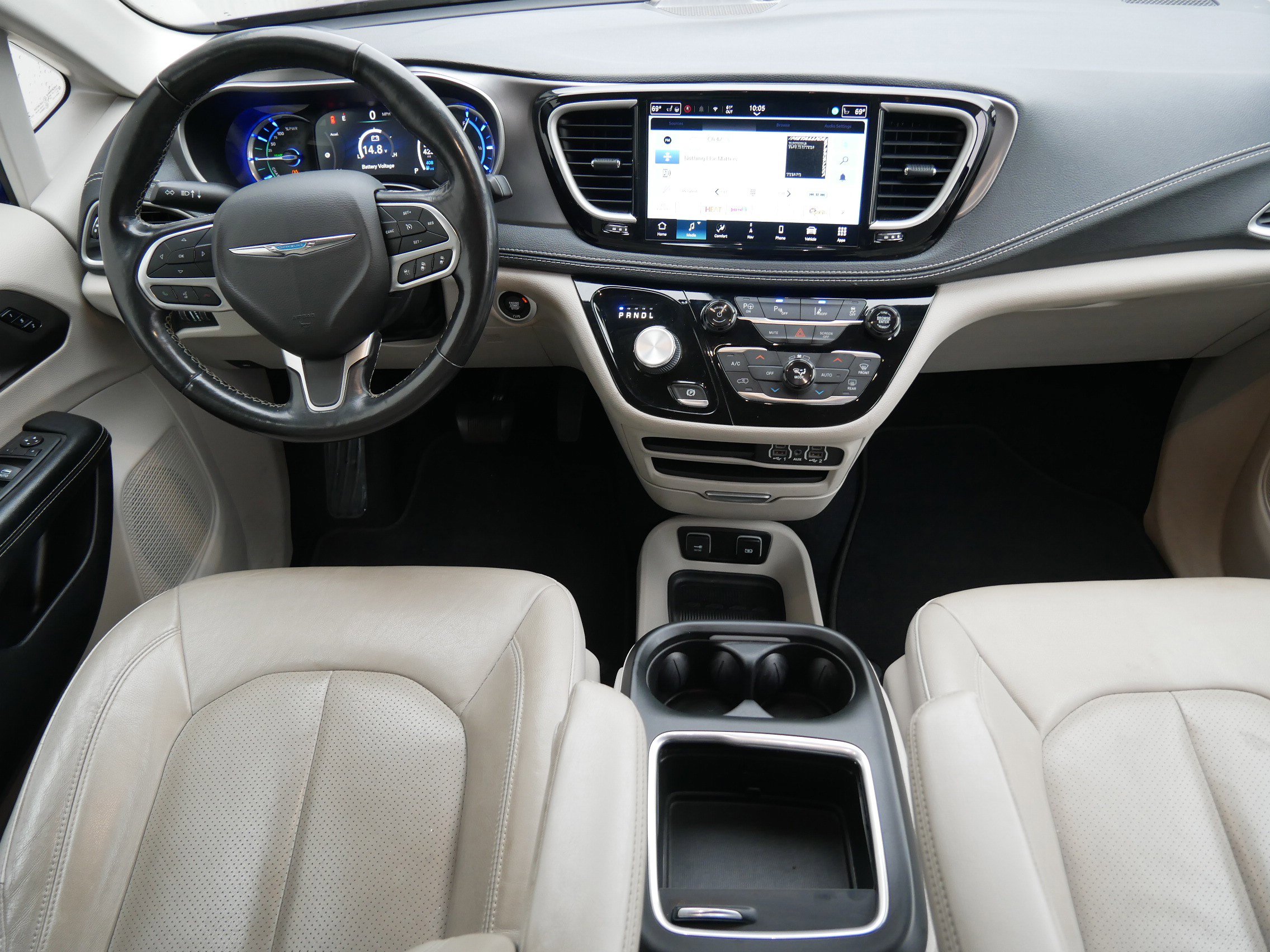 2021 Chrysler Pacifica Hybrid Touring L photo 15