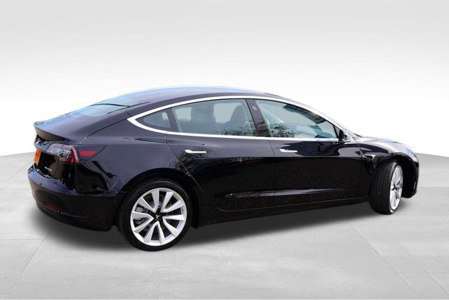 2020 Tesla Model 3 Long Range photo 4