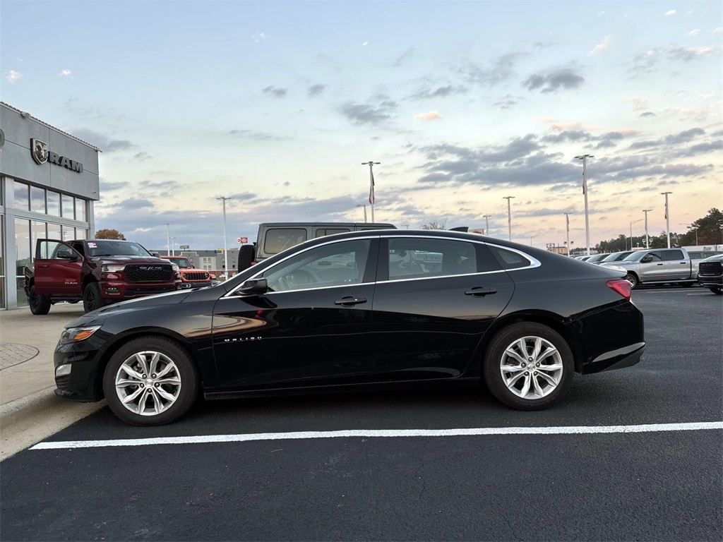 2024 Chevrolet Malibu 1LT photo 3