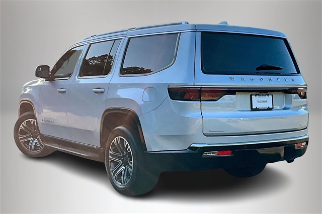 2022 Jeep Wagoneer Series III photo 4