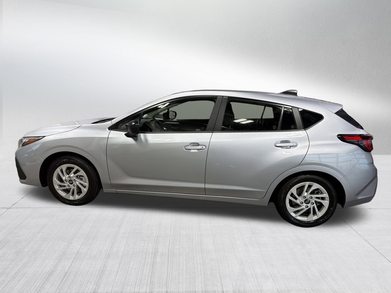 2025 Subaru Impreza Base photo 4