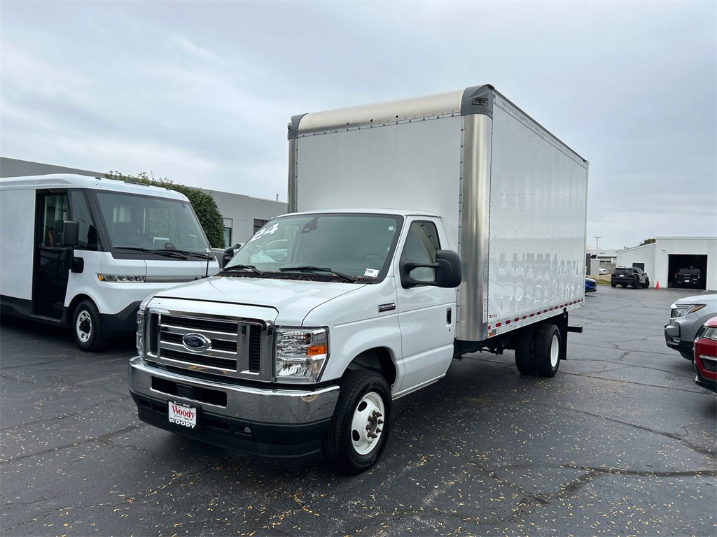 2024 FORD E-450 - Image 3