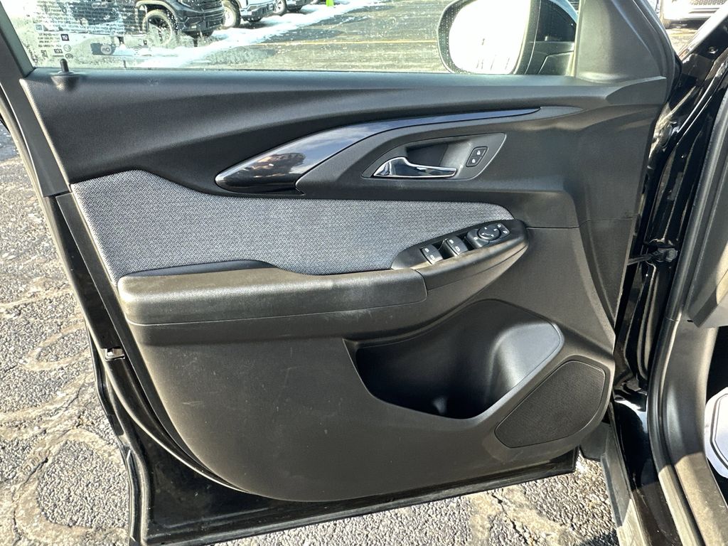 2022 CHEVROLET TRAILBLAZER - Image 18