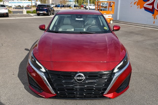 2025 Nissan Altima 2.5 SV photo 2