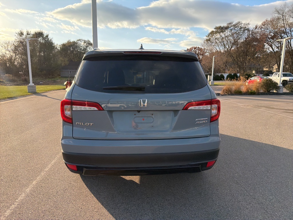 2022 Honda Pilot Special Edition photo 4
