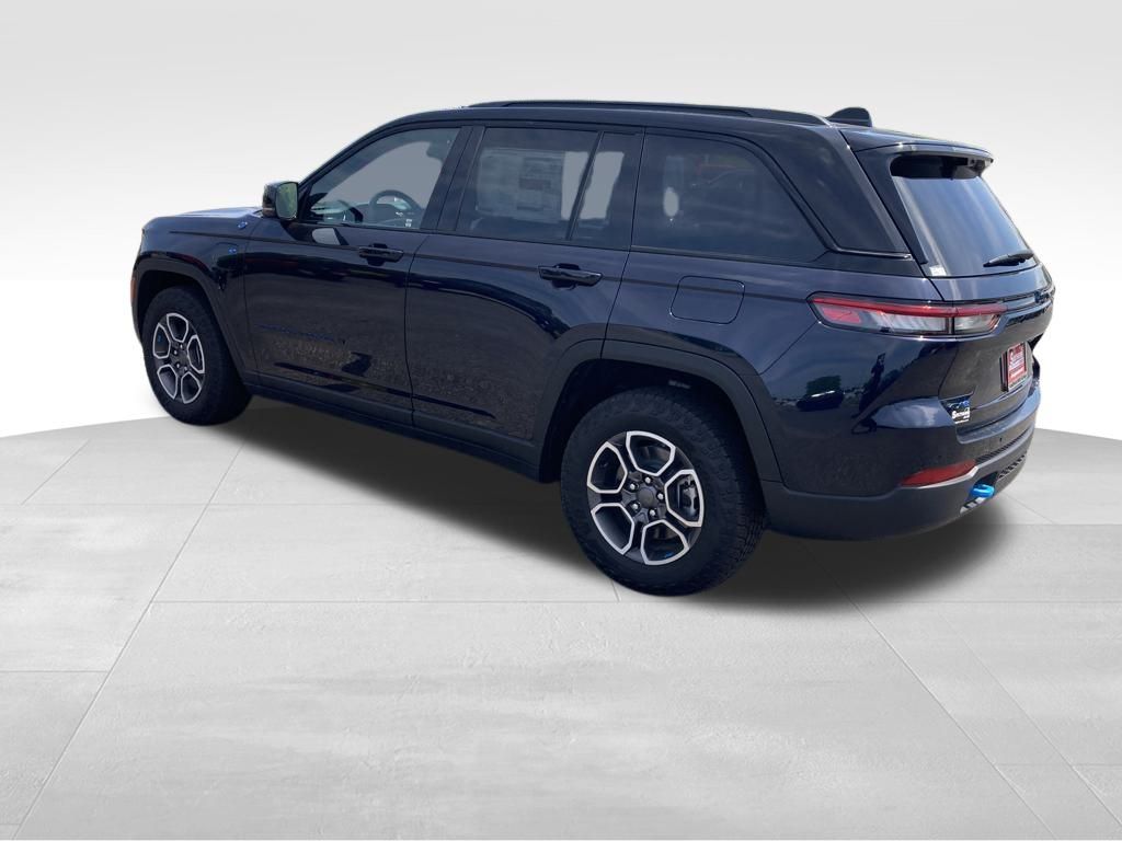 2024 Jeep Grand Cherokee Trailhawk 4xe photo 3