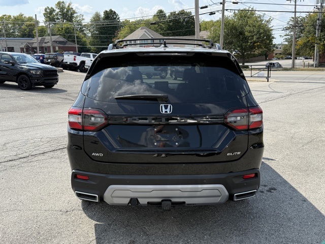 2023 Honda Pilot Elite photo 5