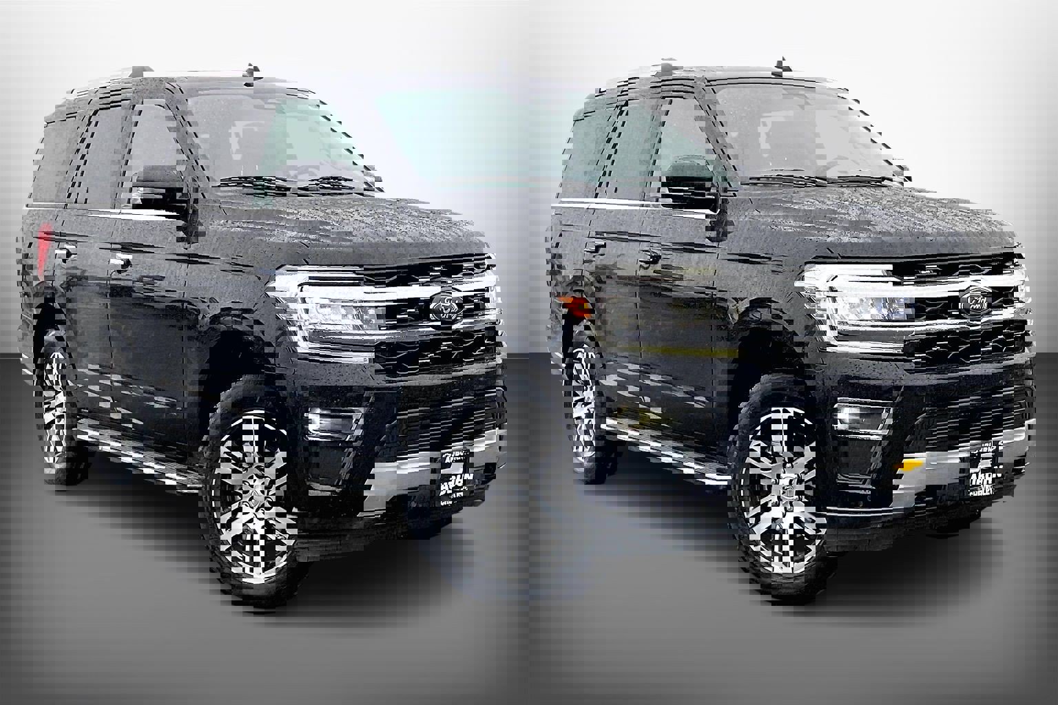 2023 Ford Expedition Limited's photo