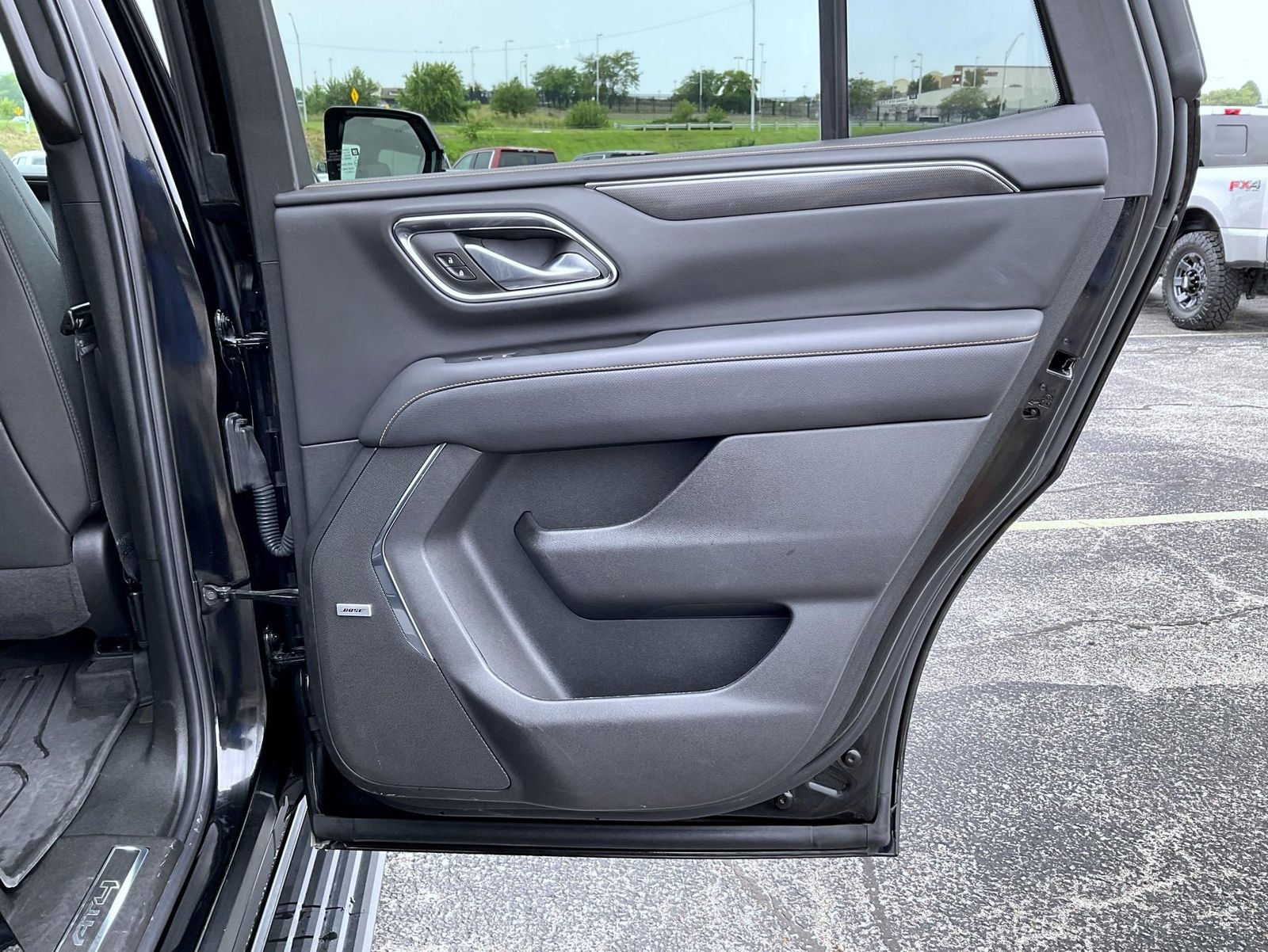 2024 Gmc Yukon AT4 photo 17