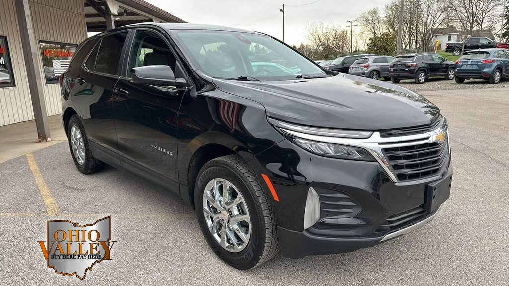 2022 Chevrolet Equinox LT's photo