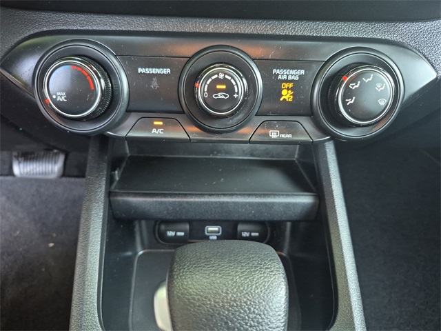 2022 Kia Forte LXS photo 21