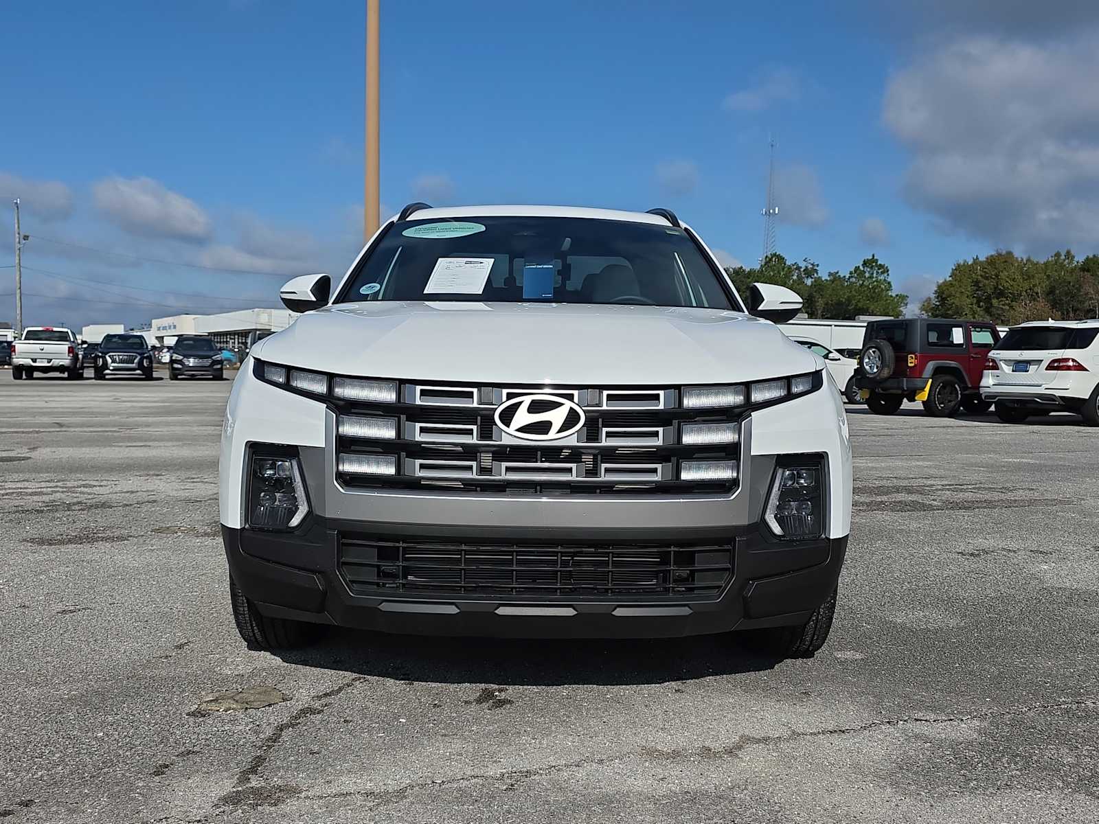 2025 Hyundai Santa Cruz SEL Activity photo 3