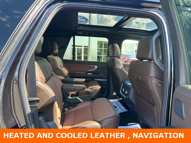 2025 Ford Expedition King Ranch MAX photo 2