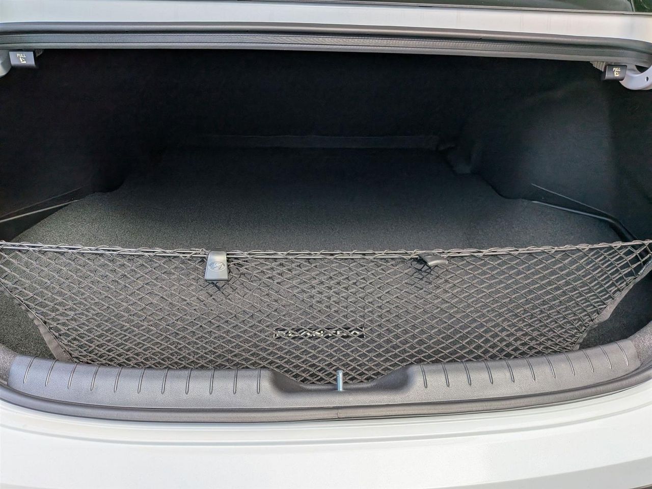 2025 Hyundai Elantra SE photo 27
