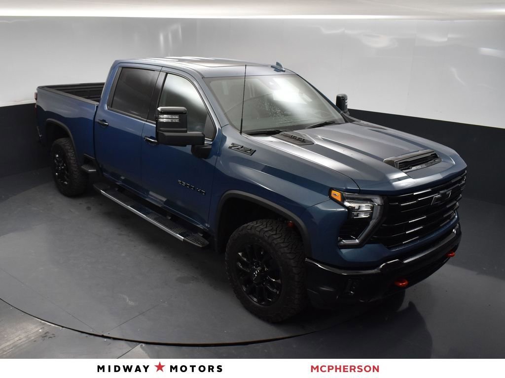 2026 Chevrolet Silverado 2500HD LTZ's photo