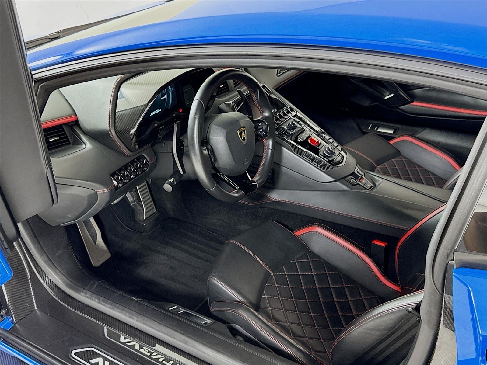 2018 Lamborghini Aventador LP 740-4 S photo 11