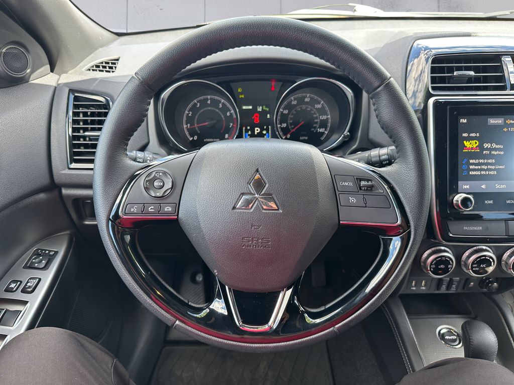 2024 Mitsubishi Outlander Sport SEL photo 9