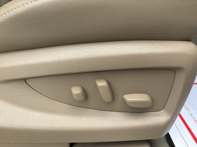 2019 Chevrolet Tahoe LT photo 19