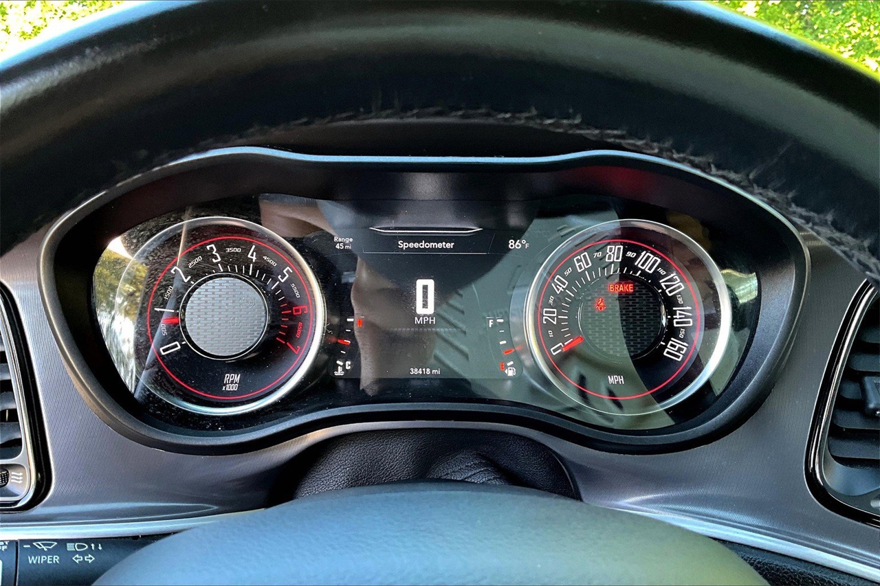 2022 Dodge Challenger R/T photo 9