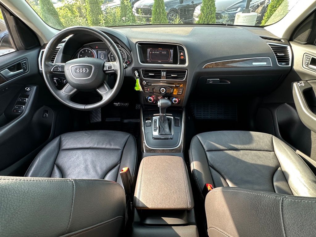 2013 Audi Q5 2.0T Premium Plus photo 25